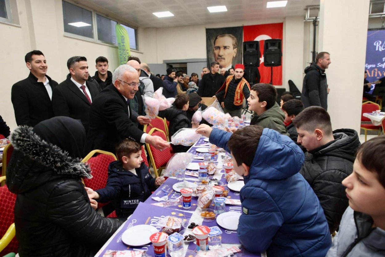 ramazan in birlestiren sofrasi bu kez caybasi nda 4351