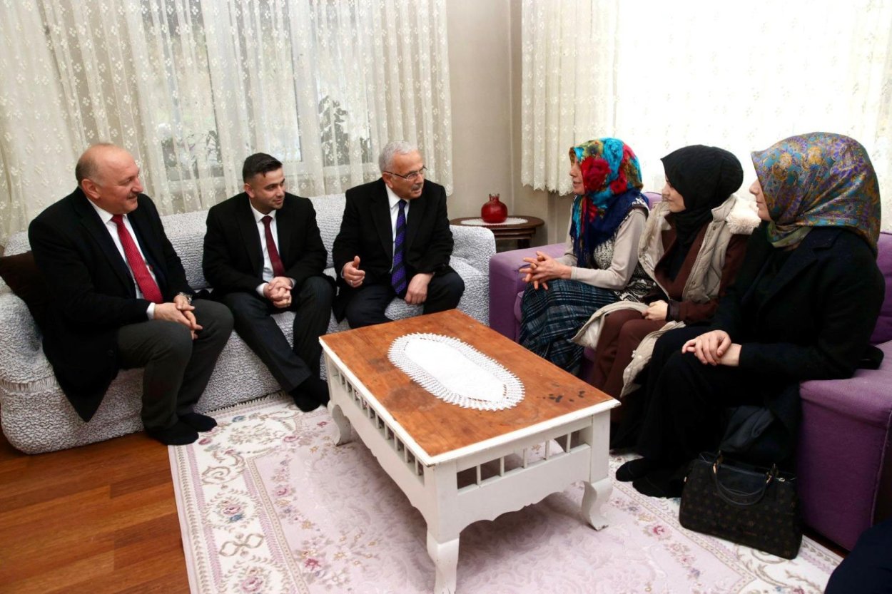 ramazan in birlestiren sofrasi bu kez caybasi nda 6480