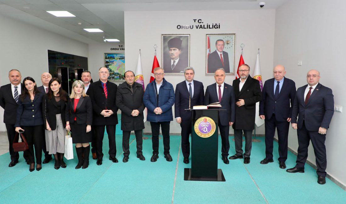 Gürcistan’ın Ankara Büyükelçisi Archil Kalandia ve beraberindeki heyet, Ordu Valisi