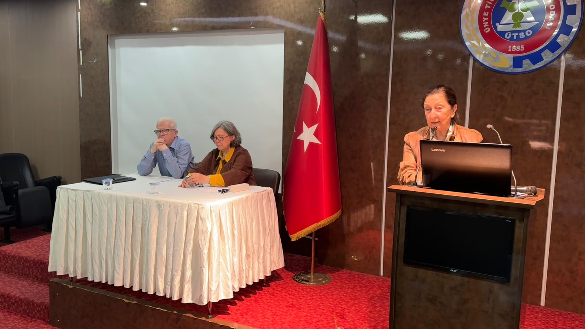 AILEDE KAYIP VE YAS KONFERANSI GERCEKLESTIRILDI 9