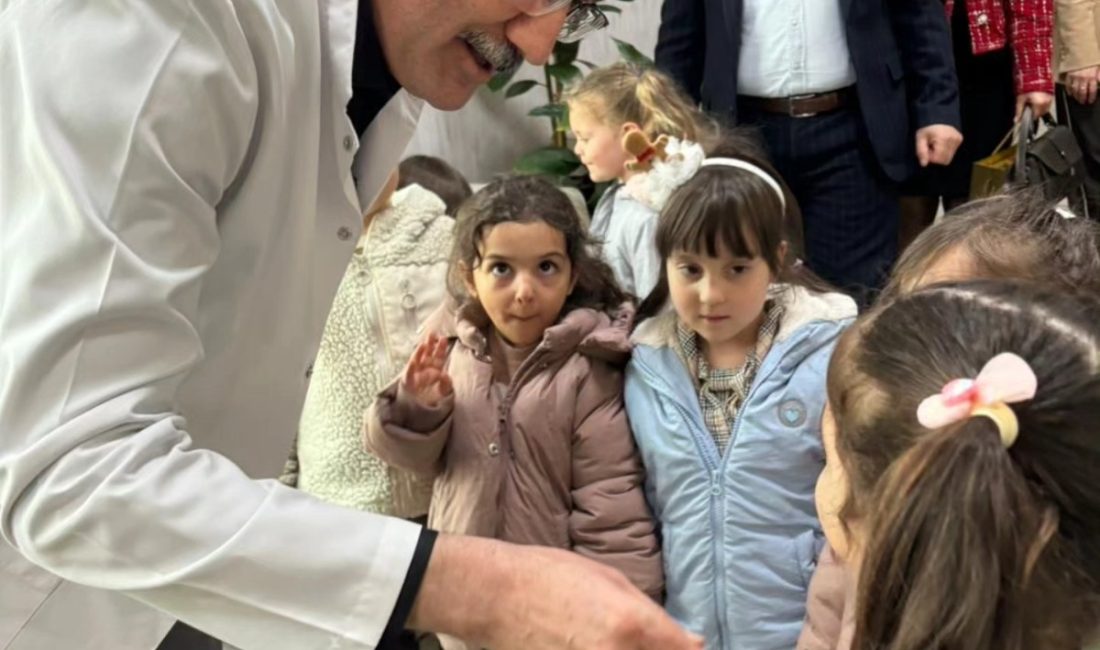 Minik Ellerden Sağlık Çalışanlarına Anlamlı Ziyaret Ünye Özel İz Anaokulu