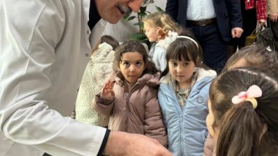 Minik Ellerden Sağlık Çalışanlarına Anlamlı Ziyaret Ünye Özel İz Anaokulu