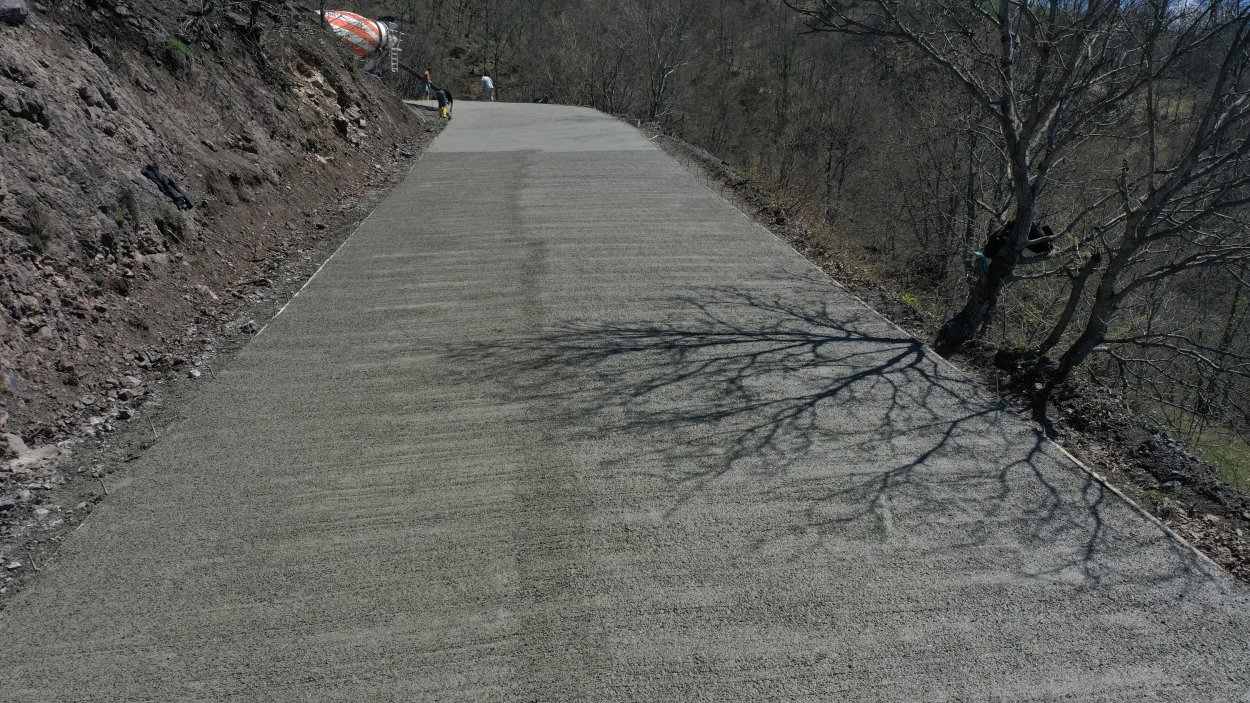 akkus ta 7 mahalleye hitap eden yol konfora kavustu 5028