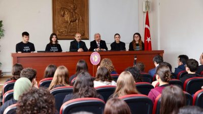 Ordu’da gençlik buluşmalarını sürdüren Ordu Büyükşehir Belediye Başkanı Mehmet Hilmi