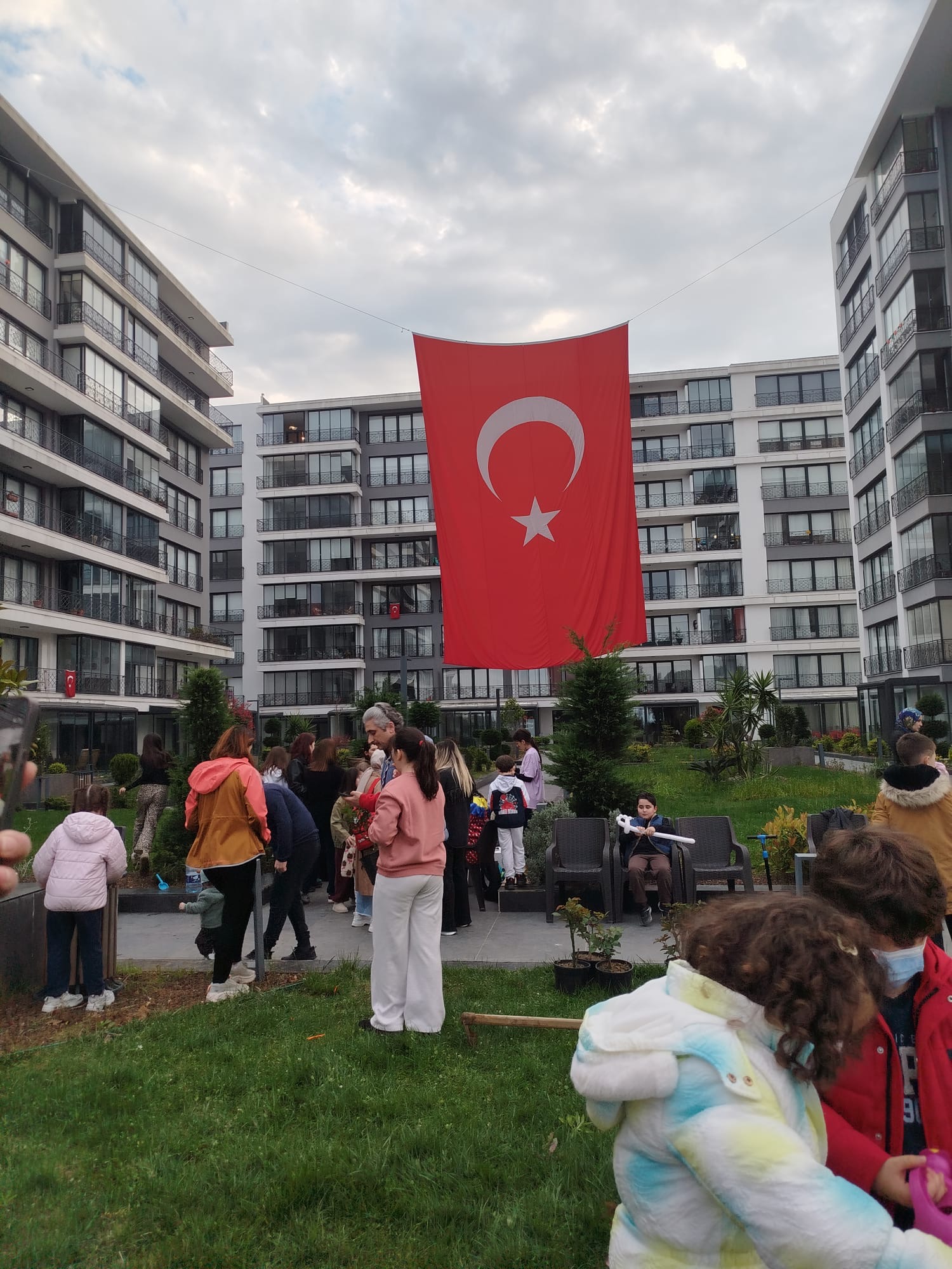 bd092f54 f727 40b3 b5b6 3c04909f3c76