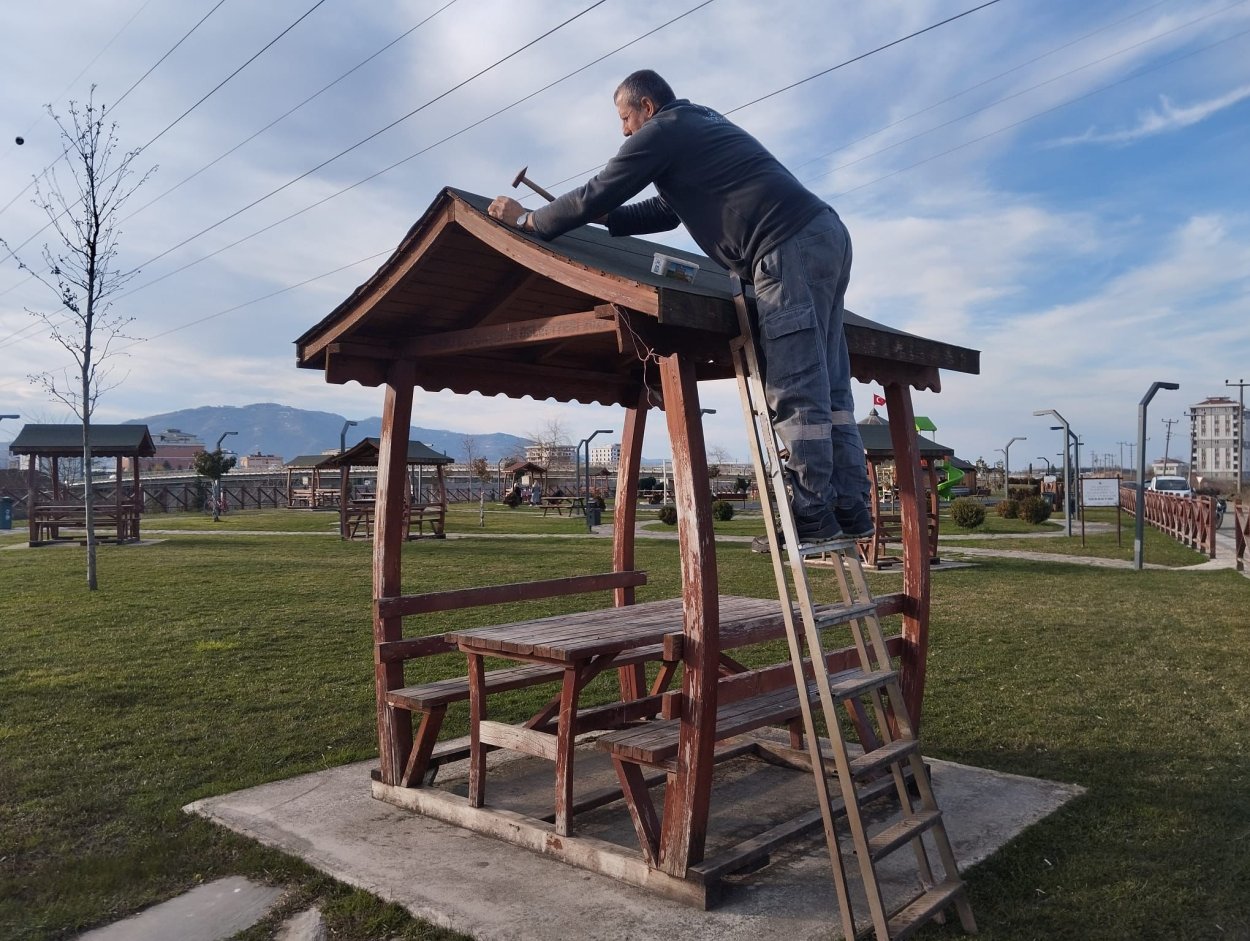 kent mobilyalarina verilen zararlar pes dedirtiyor 3846