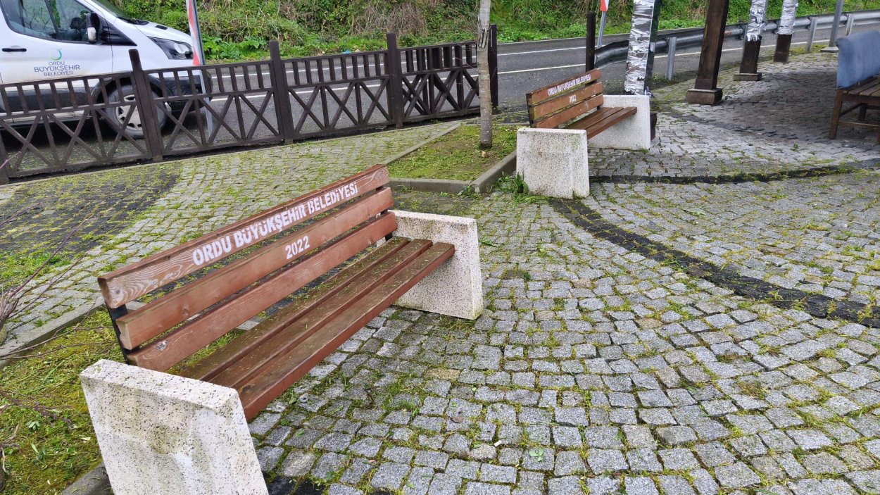 kent mobilyalarina verilen zararlar pes dedirtiyor 8420