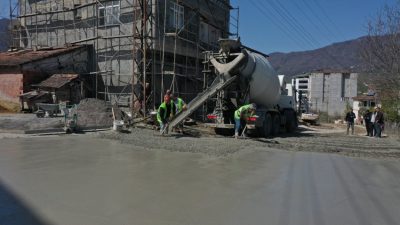 Ordu Büyükşehir Belediyesi, ilçelerde ulaşım altyapısını güçlendirmeye devam ediyor. Bu