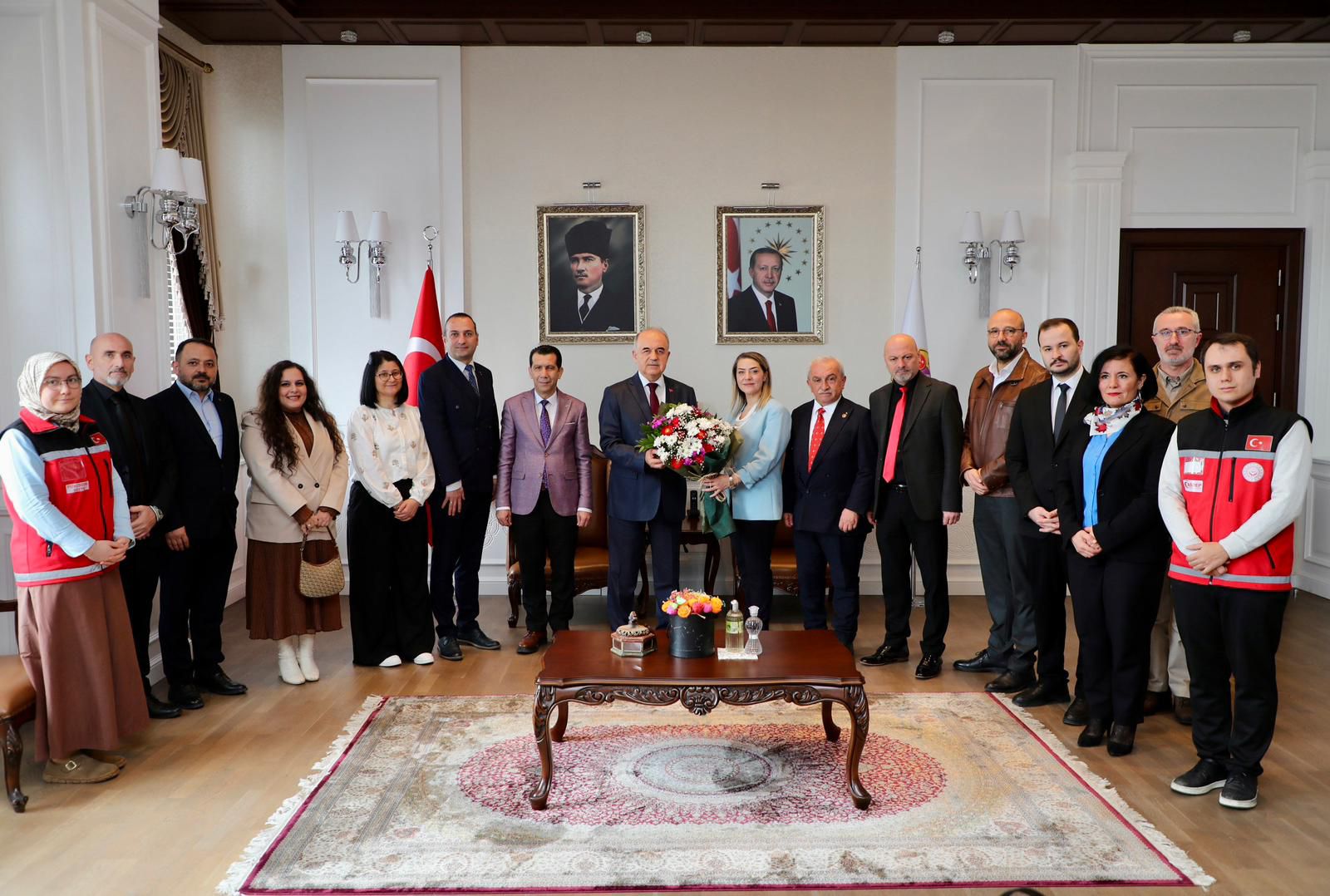 vali erolu ziyaret etti