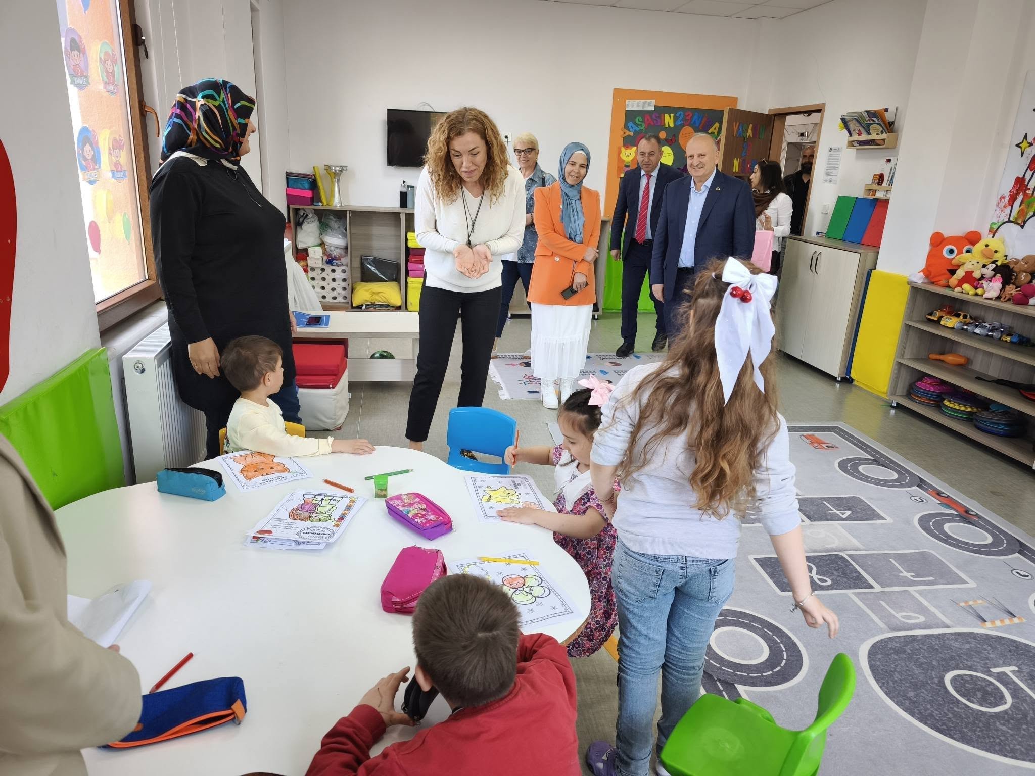 HAYIRSEVER IS INSANI BANU AKDENIZE EGITIME KATKILARINDAN DOLAYI TESEKKUR 10