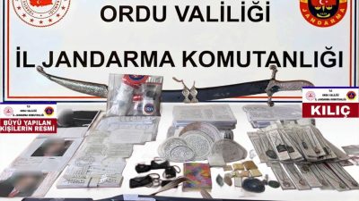 Jandarma ekiplerinin düzenlediği operasyonda çok sayıda belge ve çeşitli materyaller