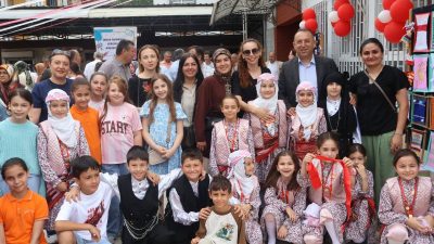 İnönü İlkokulu'nda düzenlenen Ünye Kültürel Gelişim Programı Sergisi'nde öğrencilerin yıl