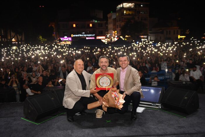 Ünye Belediyesi'nin düzenlediği 35. Uluslararası Kültür, Sanat ve Turizm Festivali,