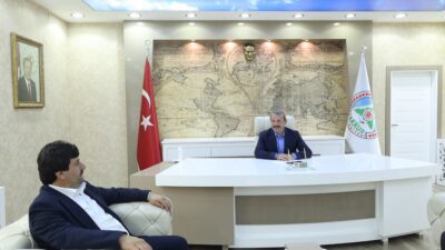 ÜTSO Başkan Adayı Mehmet Arslan, meclis üyesi adaylarıyla birlikte Akkuş’ta