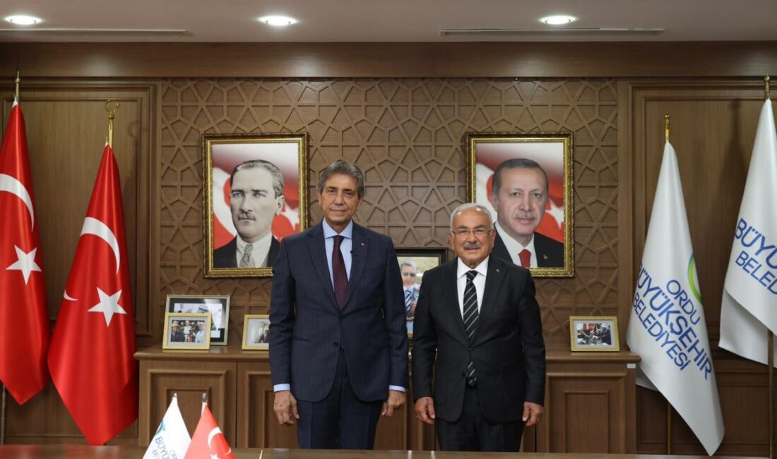 AK Parti Genel Başkan Yardımcısı Mustafa Demir, Ordu Büyükşehir Belediye
