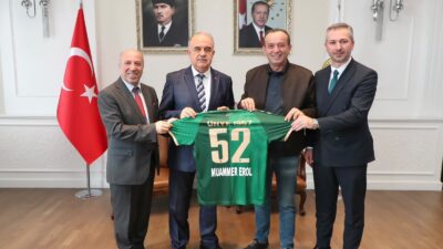 Ünye 1957 Spor Başkanı Osman Karayiğit ve yönetimi, Ordu Valisi