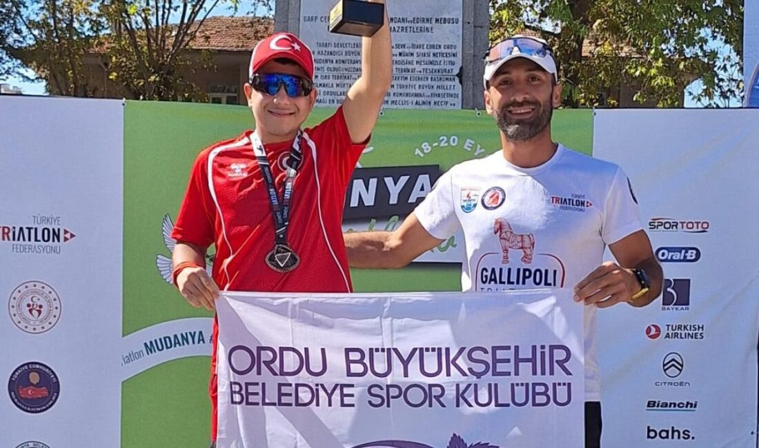 Ordu Büyükşehir Belediye Spor Kulübü sporcusu Yusuf Efe Gündüz, Triatlon