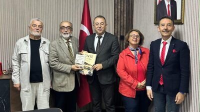 Ünye KALEMDER, hazırladığı iki kültür kitabını Kaymakam Kemal Yıldız ve